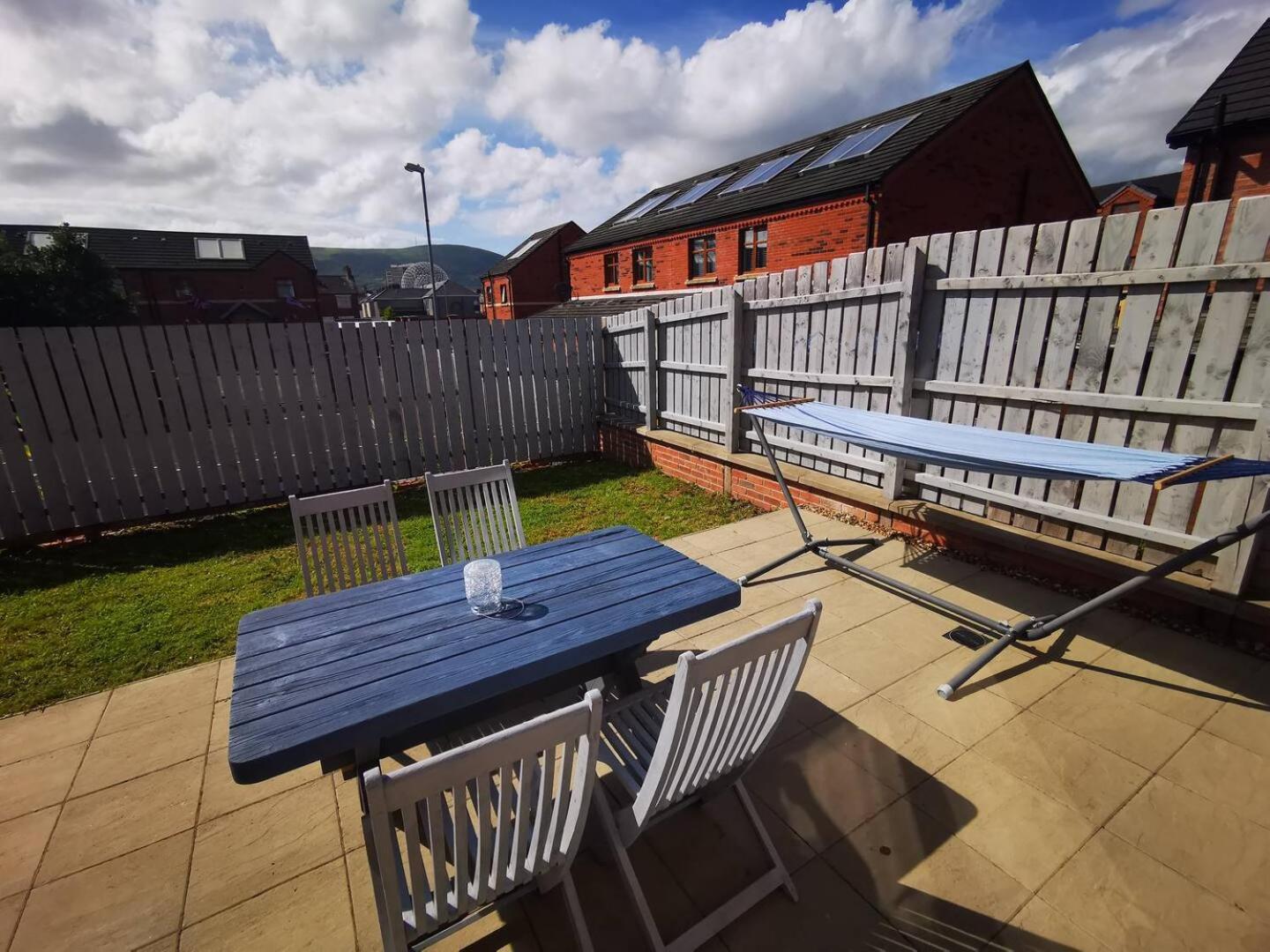 3Br Cosy Modern Stay Belfast Extérieur photo
