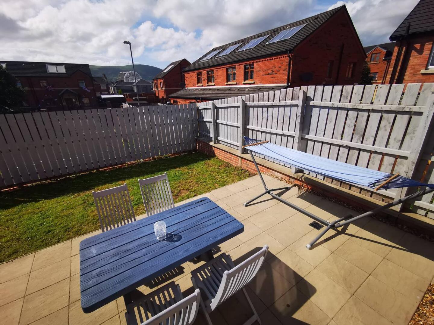 3Br Cosy Modern Stay Belfast Extérieur photo