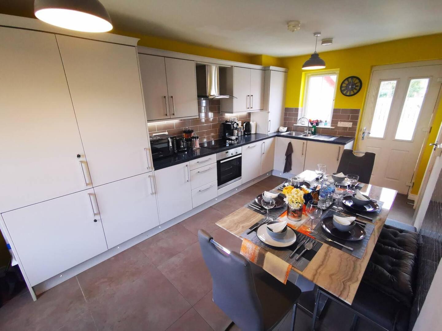 3Br Cosy Modern Stay Belfast Extérieur photo